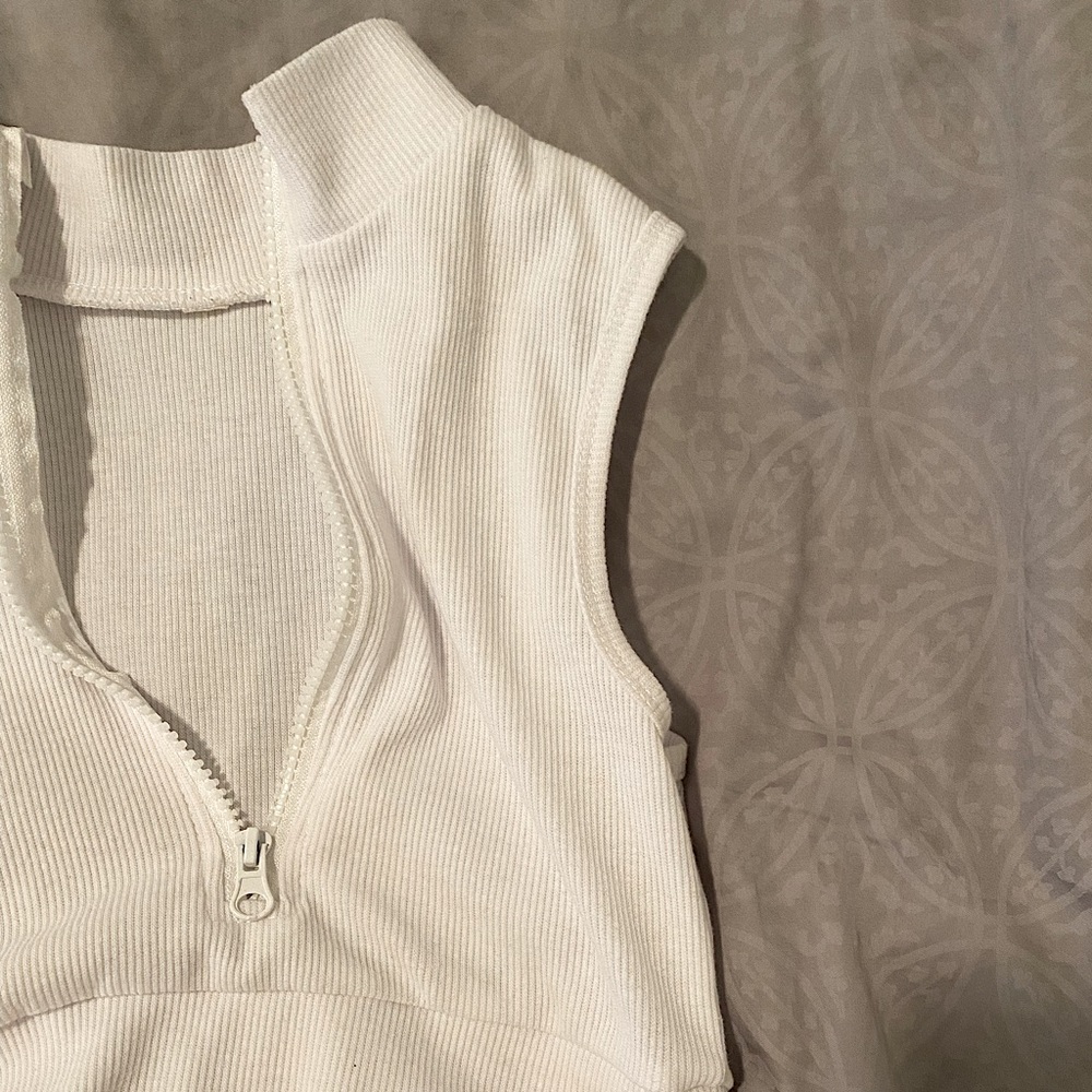 White casual preppy top